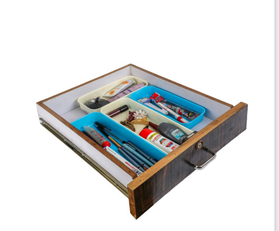 DESK ORGANIZER